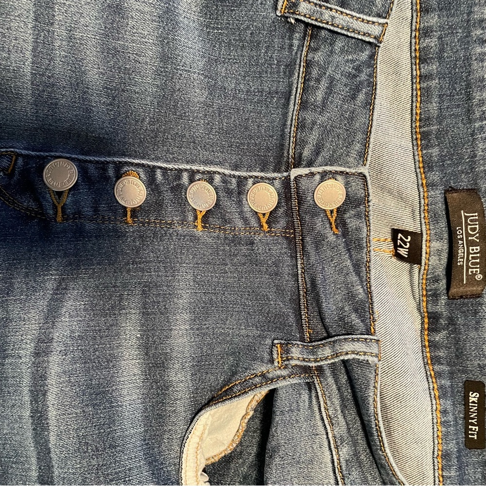 Judy Blue Button Fly Jeans